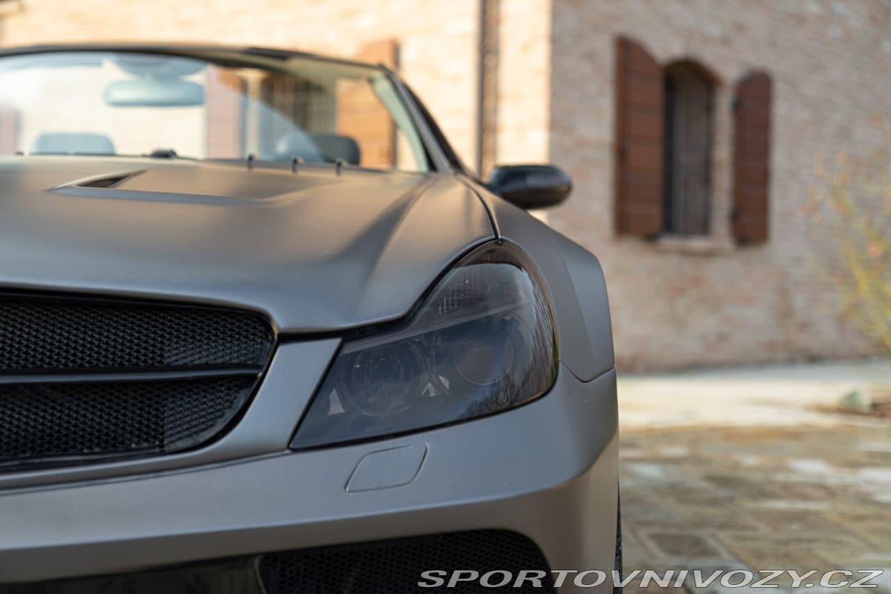 2004 Mercedes-Benz SL - 16