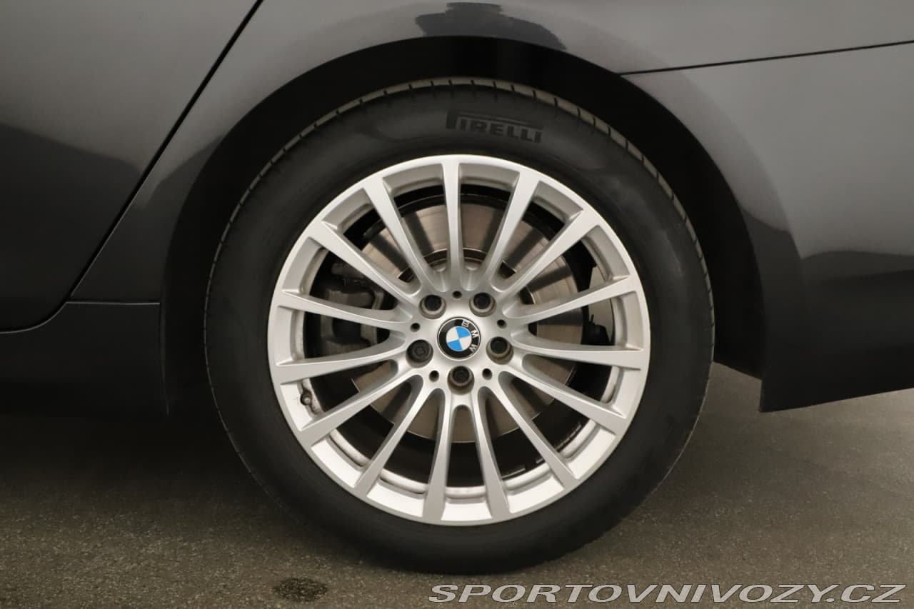 2023 BMW 5-SERIES - 12