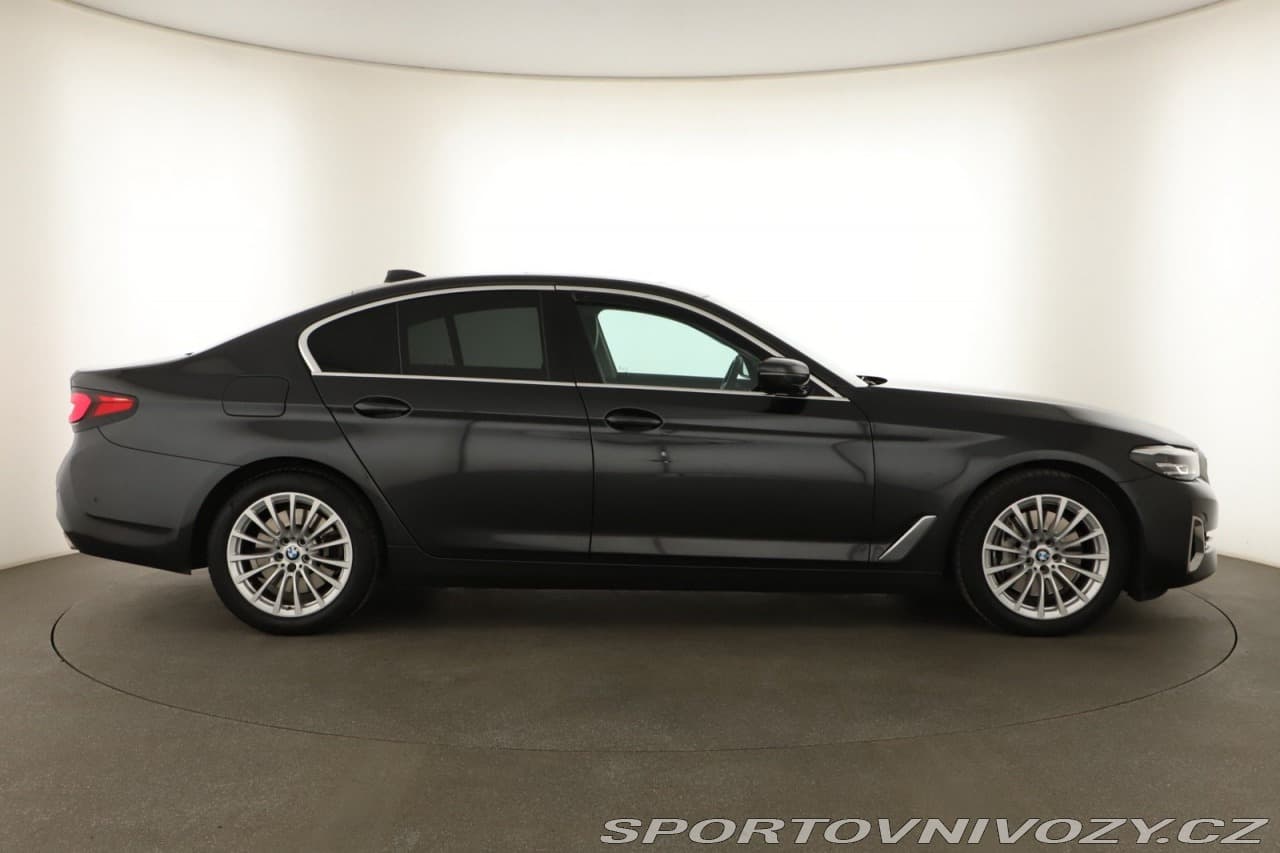 2023 BMW 5-SERIES - 6
