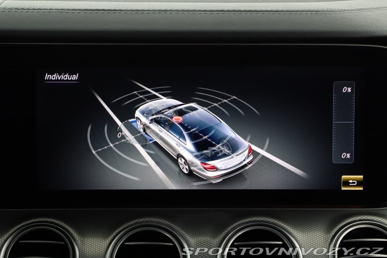 2018 Mercedes-Benz E-CLASS - 17