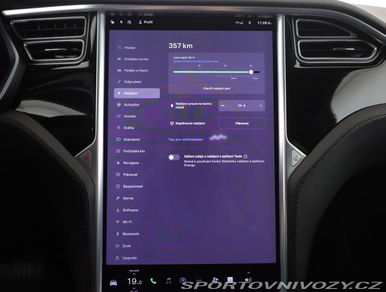 2018 Tesla MODEL X - 15