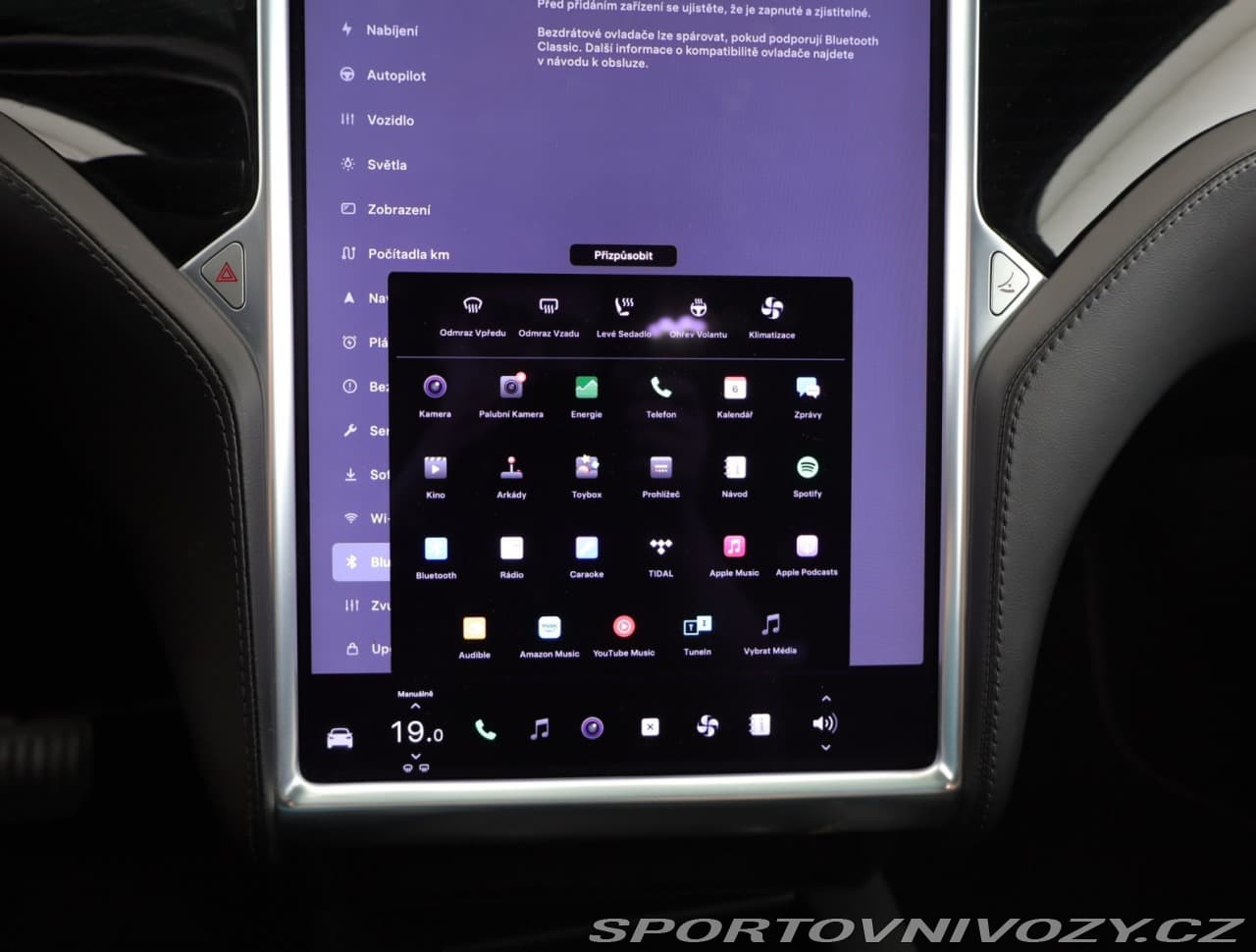 2018 Tesla MODEL X - 16