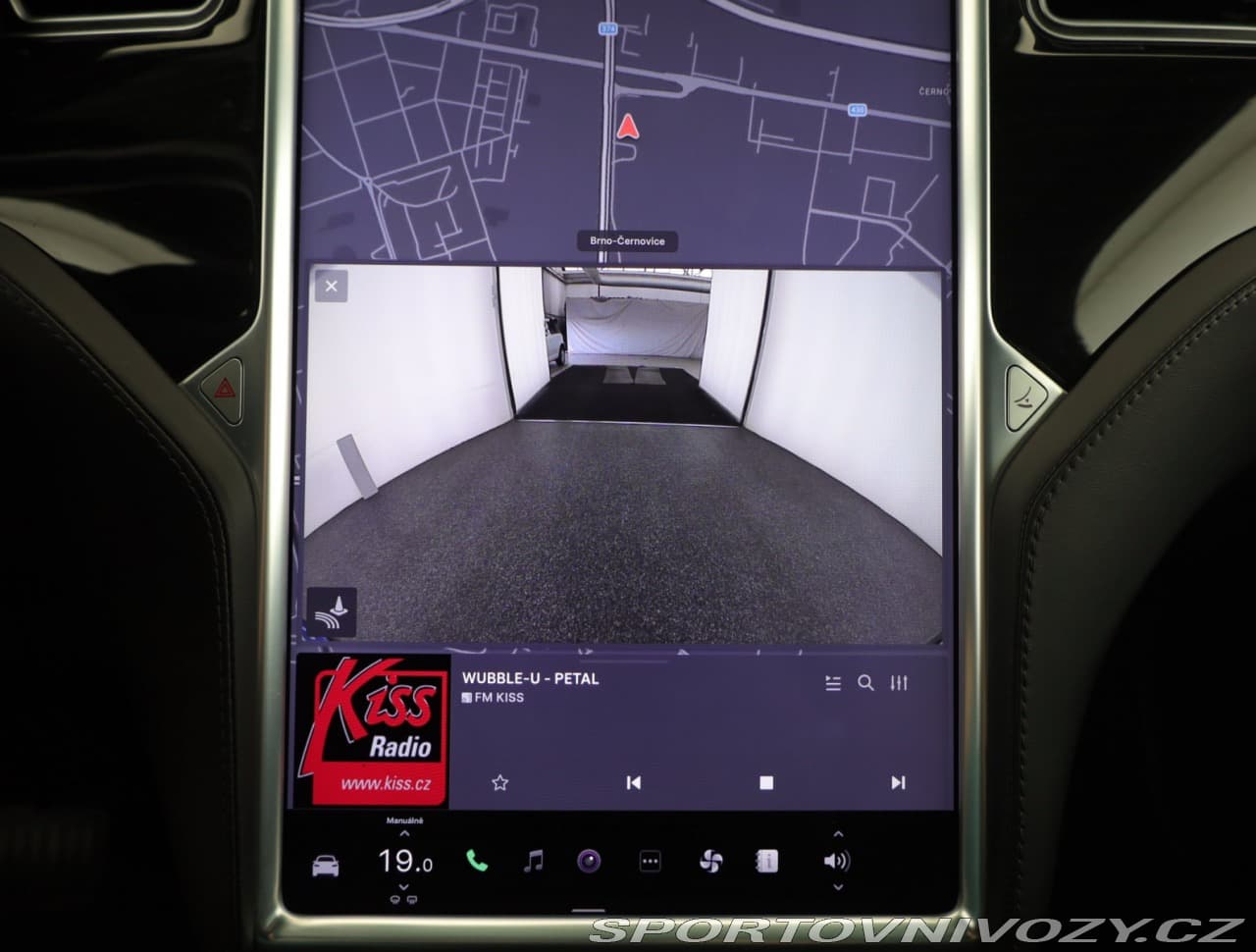 2018 Tesla MODEL X - 17