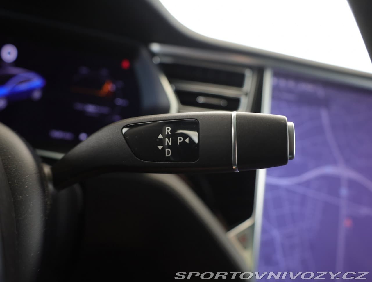 2018 Tesla MODEL X - 19