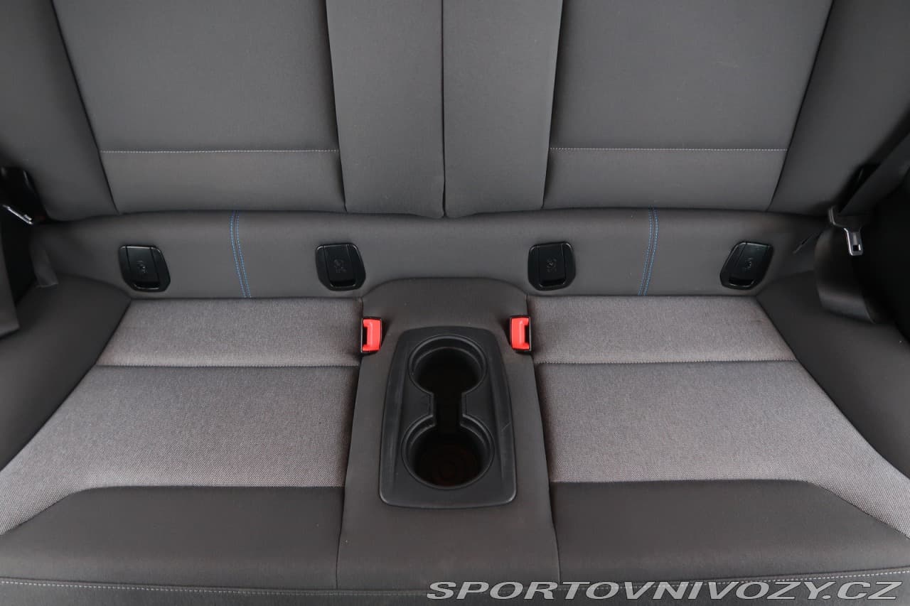 2020 BMW i3 - 10