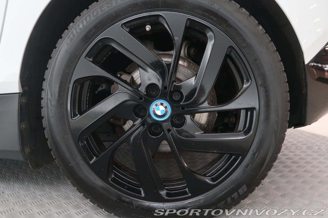 2020 BMW i3 - 15