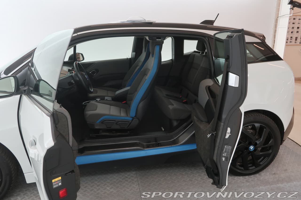 2020 BMW i3 - 17