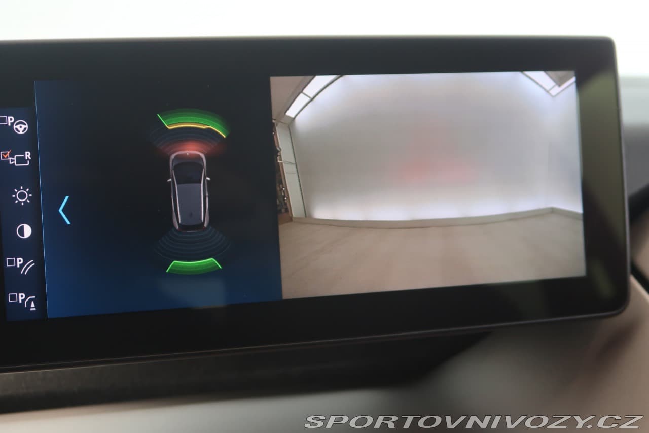 2020 BMW i3 - 19
