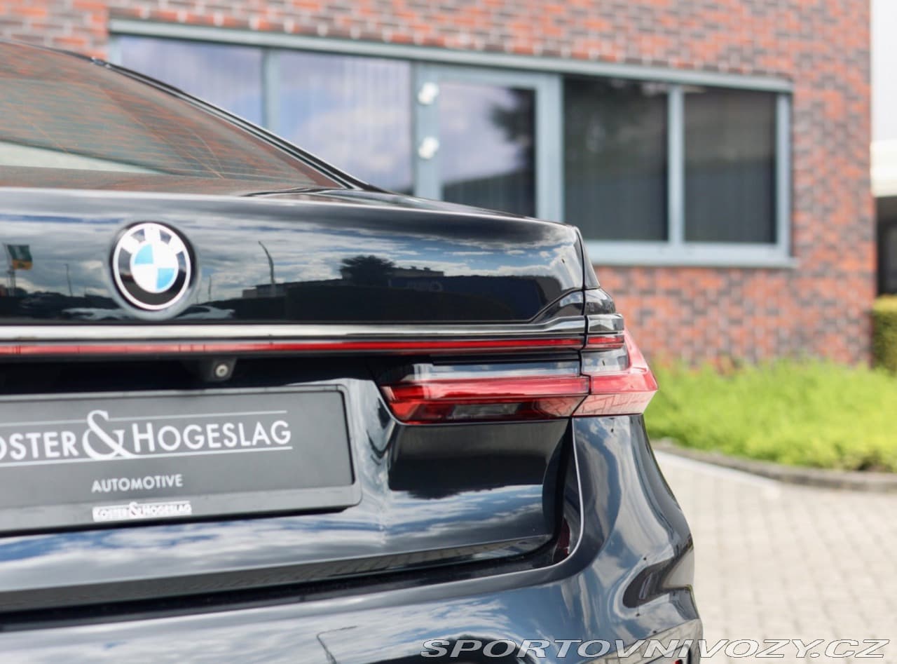 2019 BMW 7-SERIES - 8
