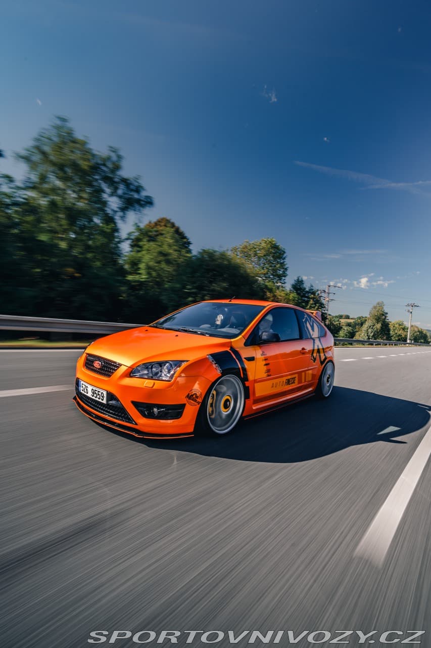 2006 Ford FOCUS - 4