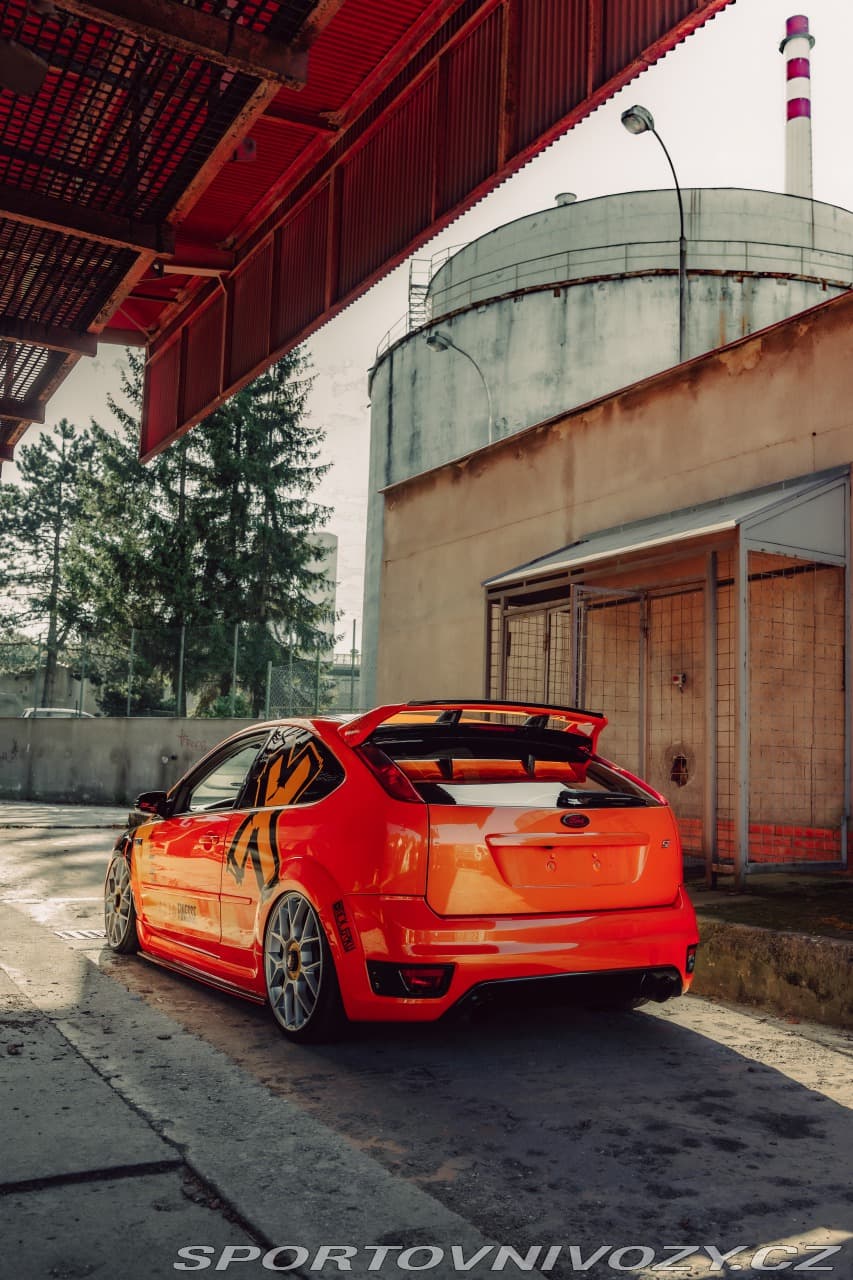 2006 Ford FOCUS - 5