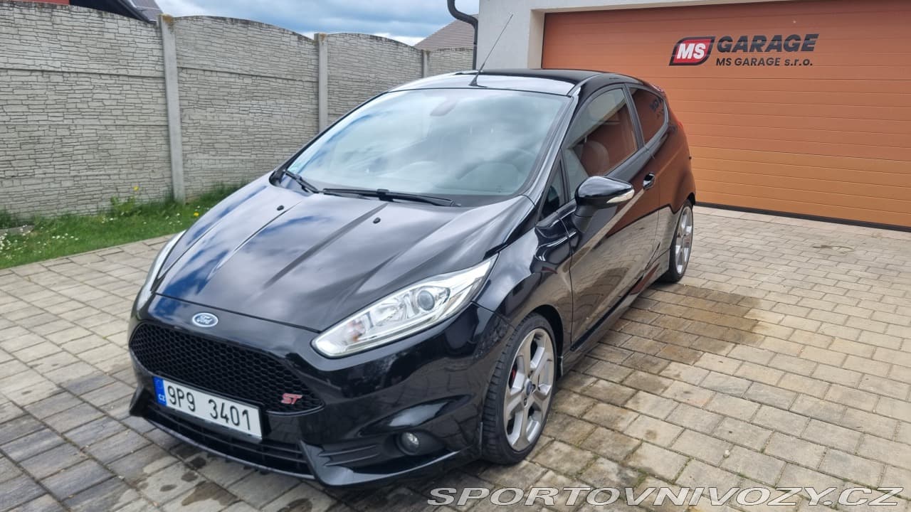 2015 Ford FIESTA