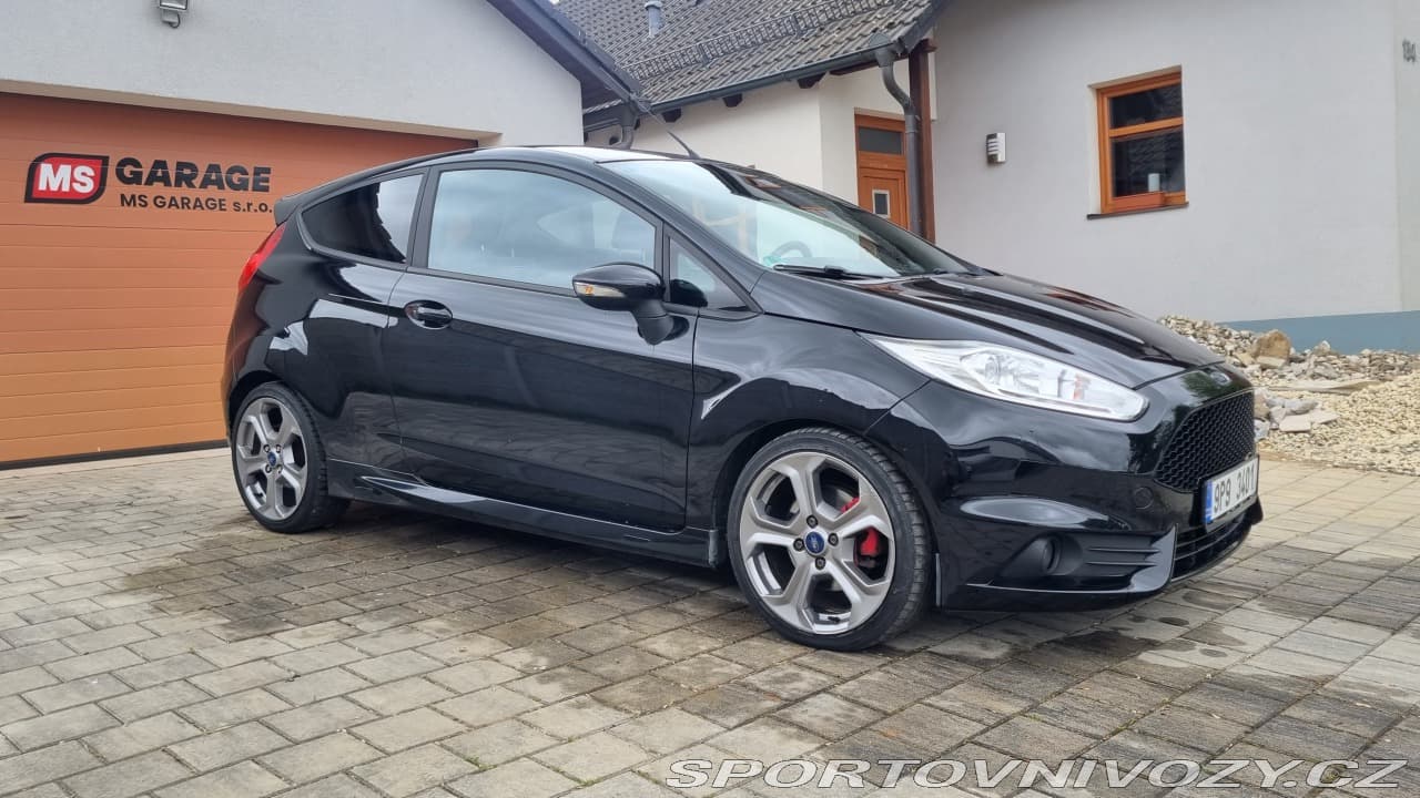 2015 Ford FIESTA - 3