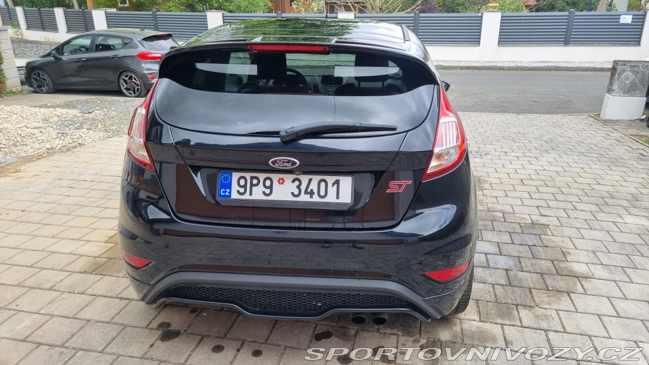 2015 Ford FIESTA - 9