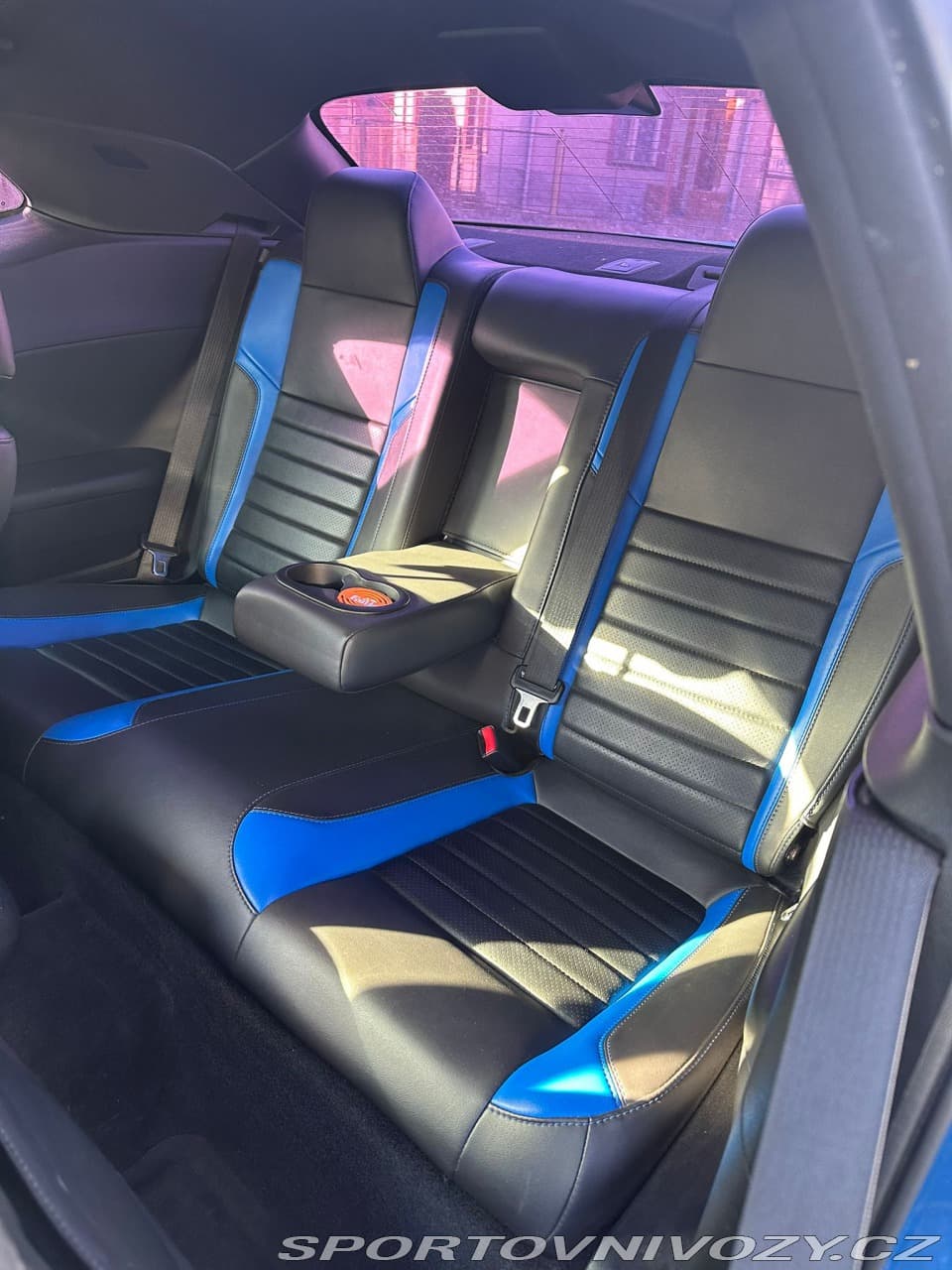 2015 Dodge CHALLENGER - 9