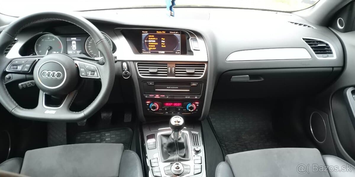 2010 Audi S4 - 8