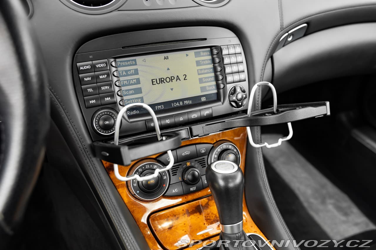 2006 Mercedes-Benz SL - 13