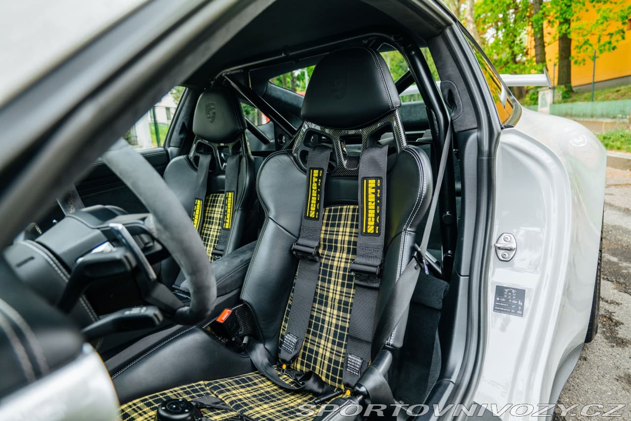 2017 Porsche 911 - 2