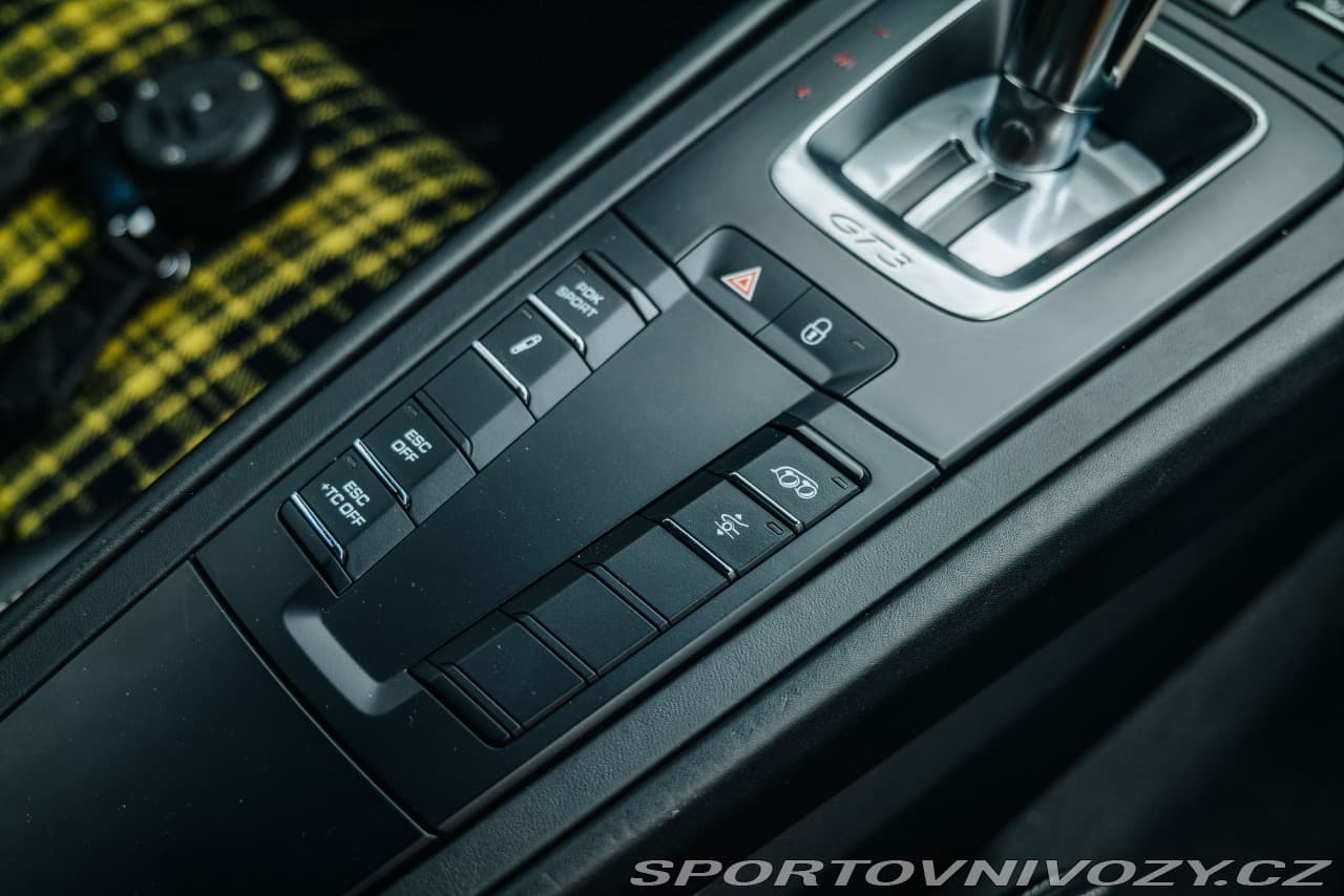 2017 Porsche 911 - 8