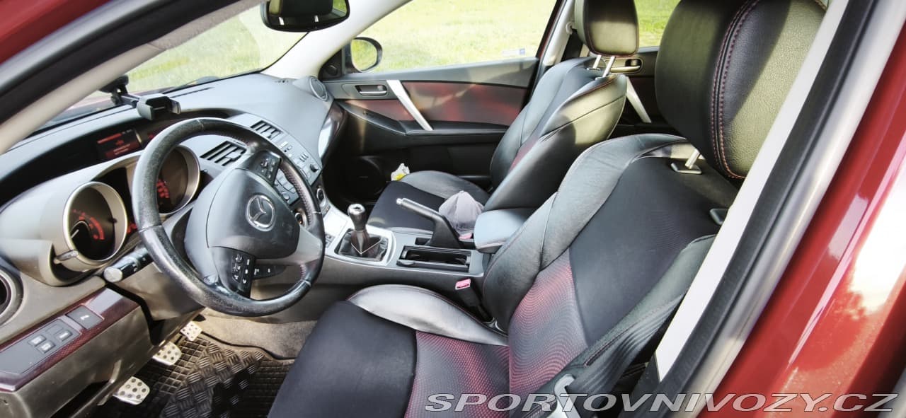 2010 Mazda 3 - 9