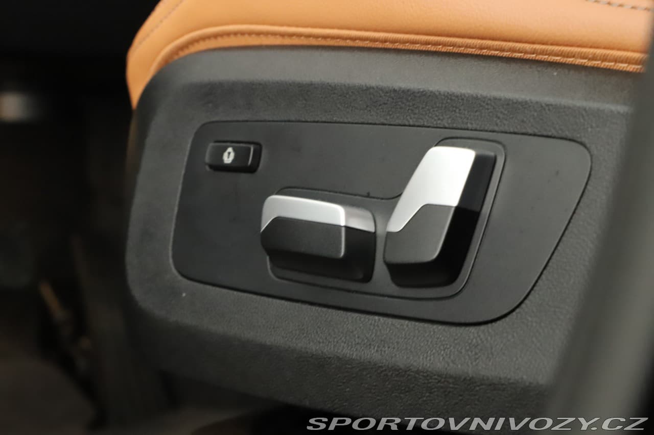 2022 BMW X6 - 18