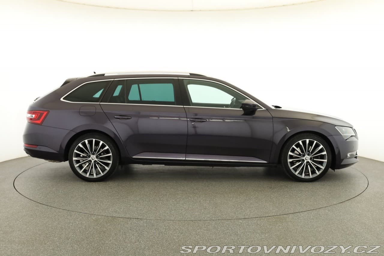 2018 Škoda SUPERB - 6