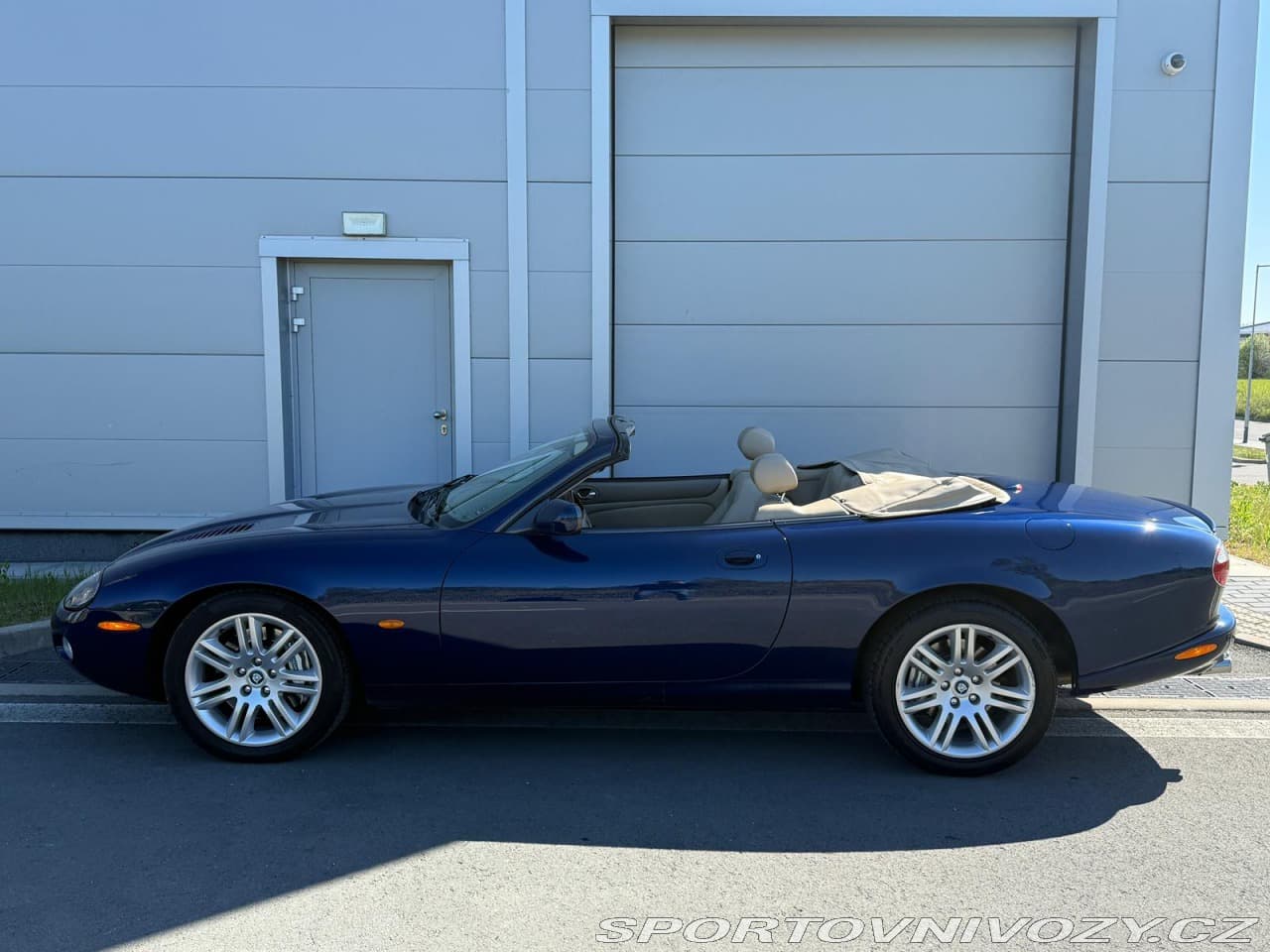 2004 Jaguar XK - 7