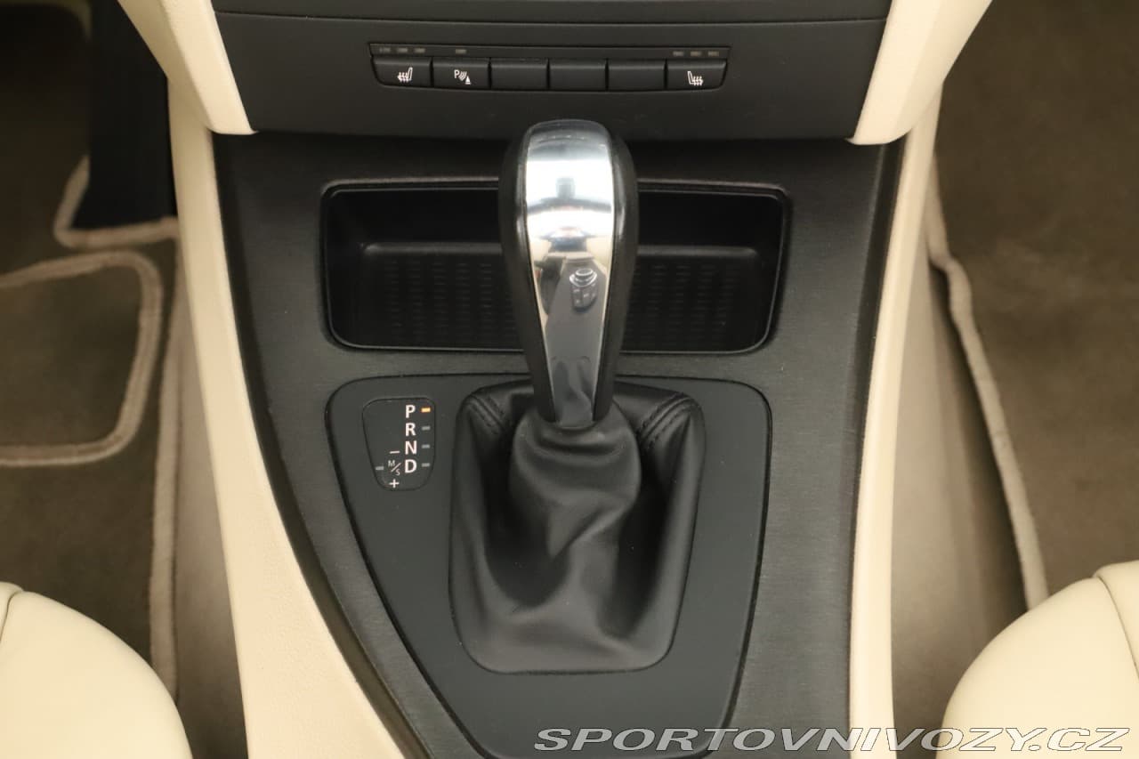 2009 BMW 3-SERIES - 10