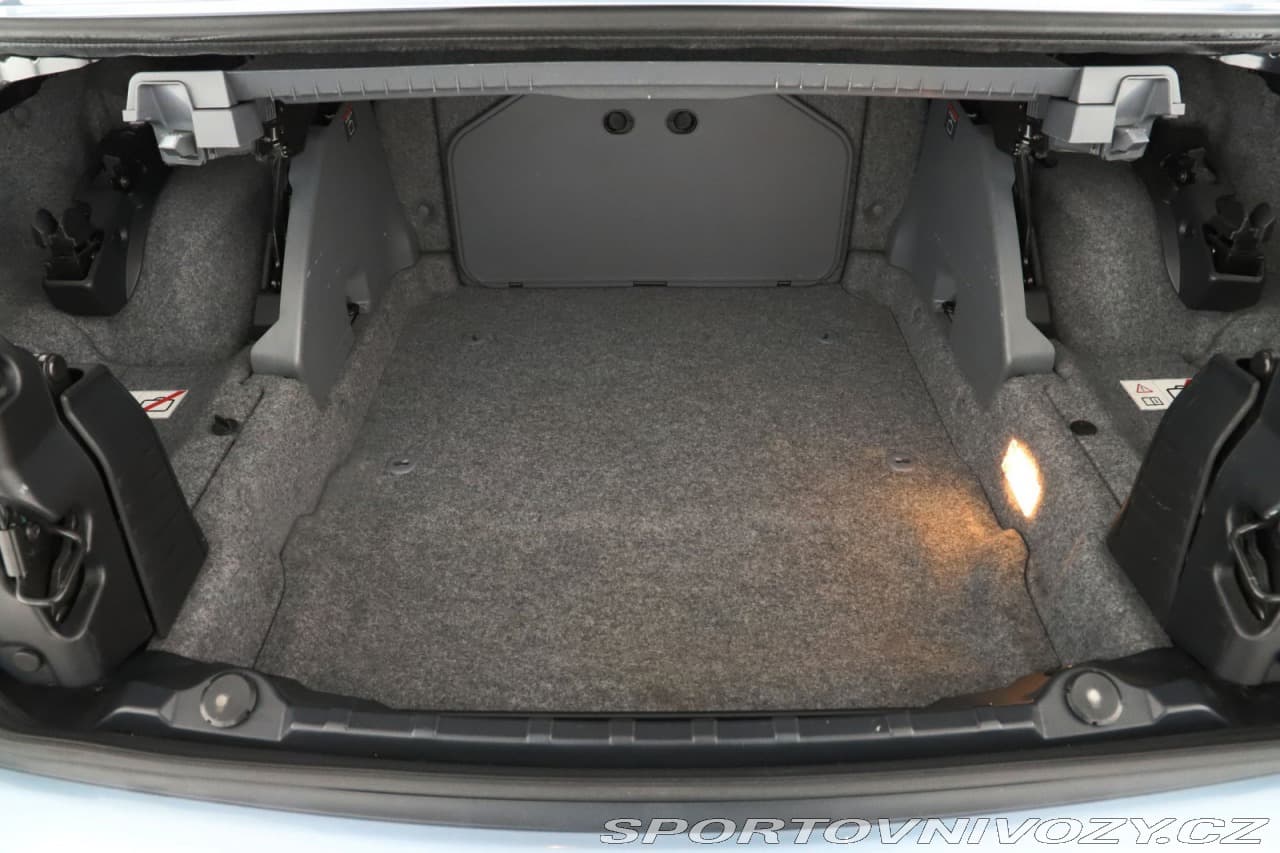 2009 BMW 3-SERIES - 11