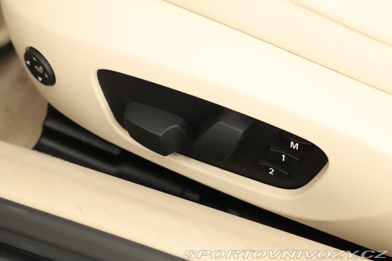 2009 BMW 3-SERIES - 18