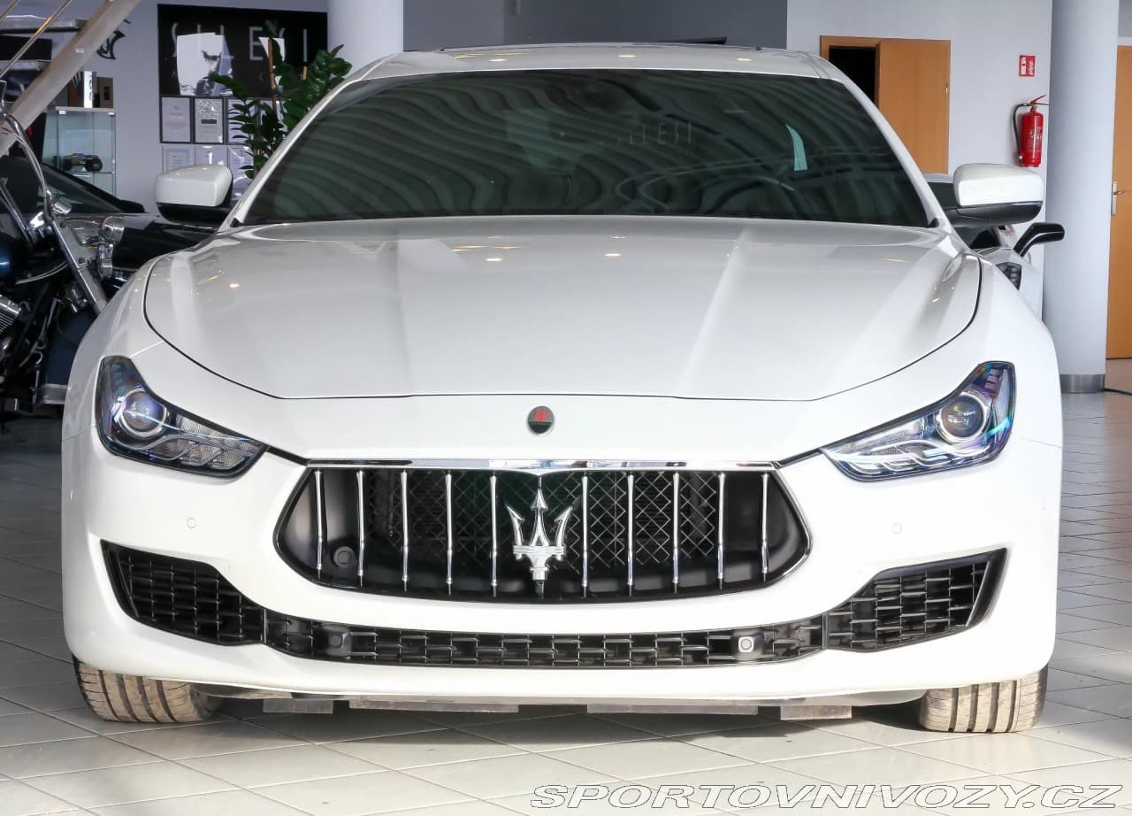 2018 Maserati GHIBLI