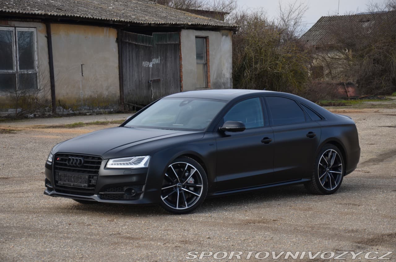 2016 Audi S8