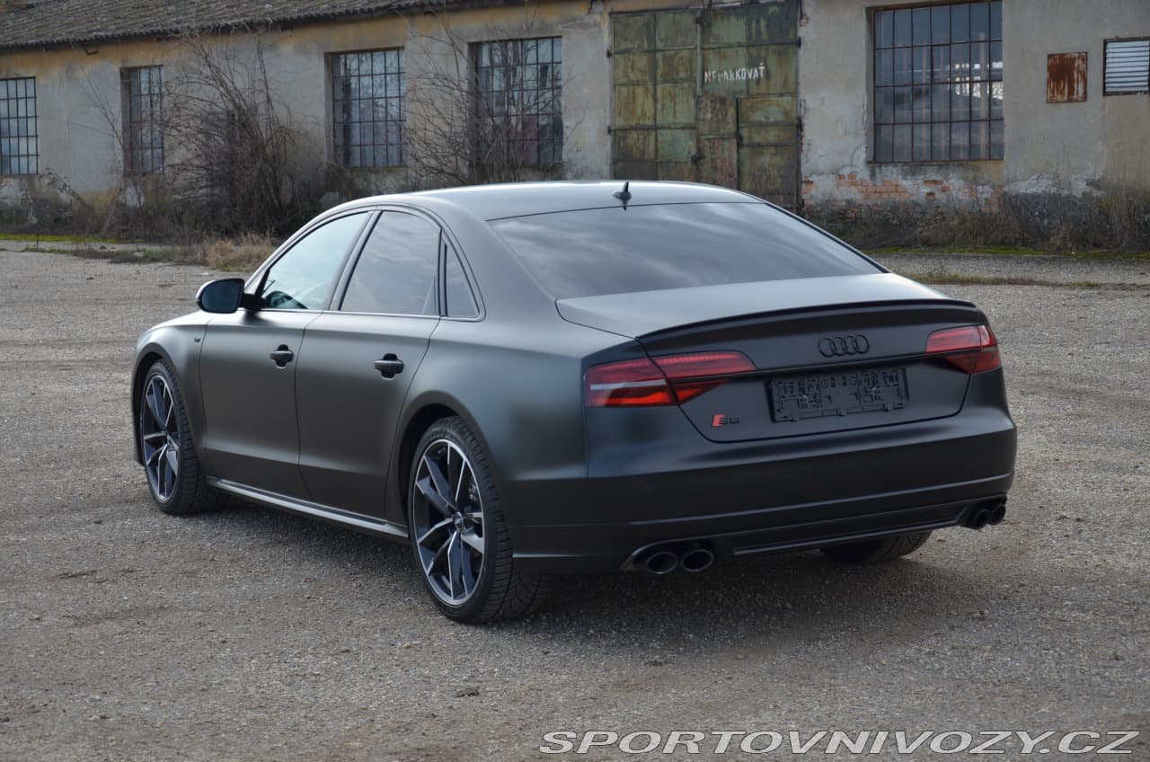 2016 Audi S8 - 3