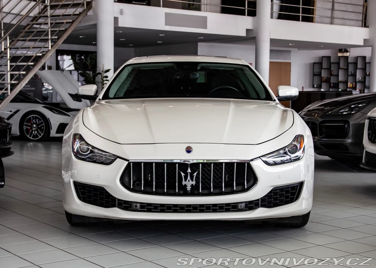 2018 Maserati GHIBLI