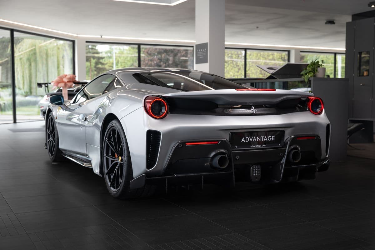 2019 Ferrari 488 - 4