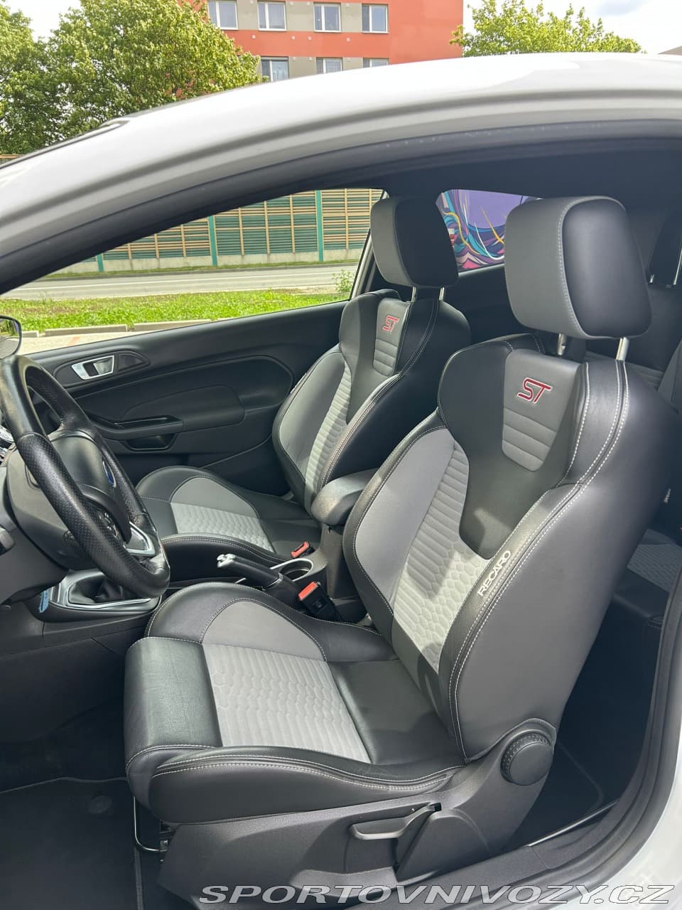 2016 Ford FIESTA - 10