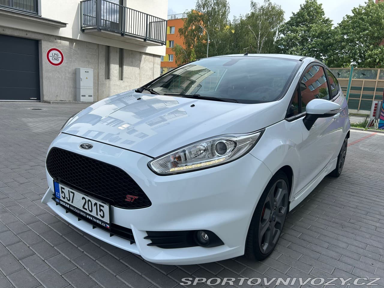2016 Ford FIESTA - 2