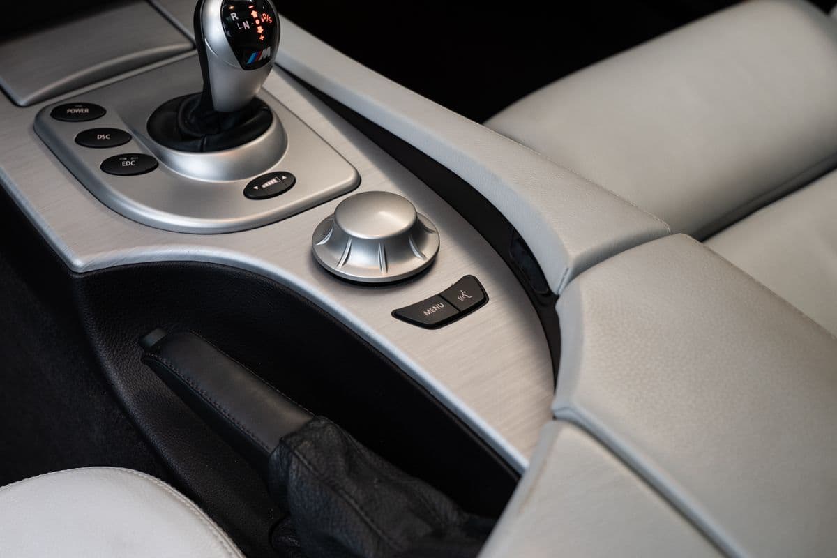 2005 BMW M5 - 20