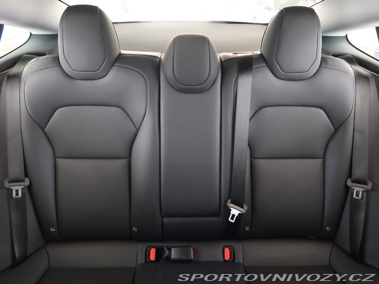 2024 Tesla MODEL 3 - 10