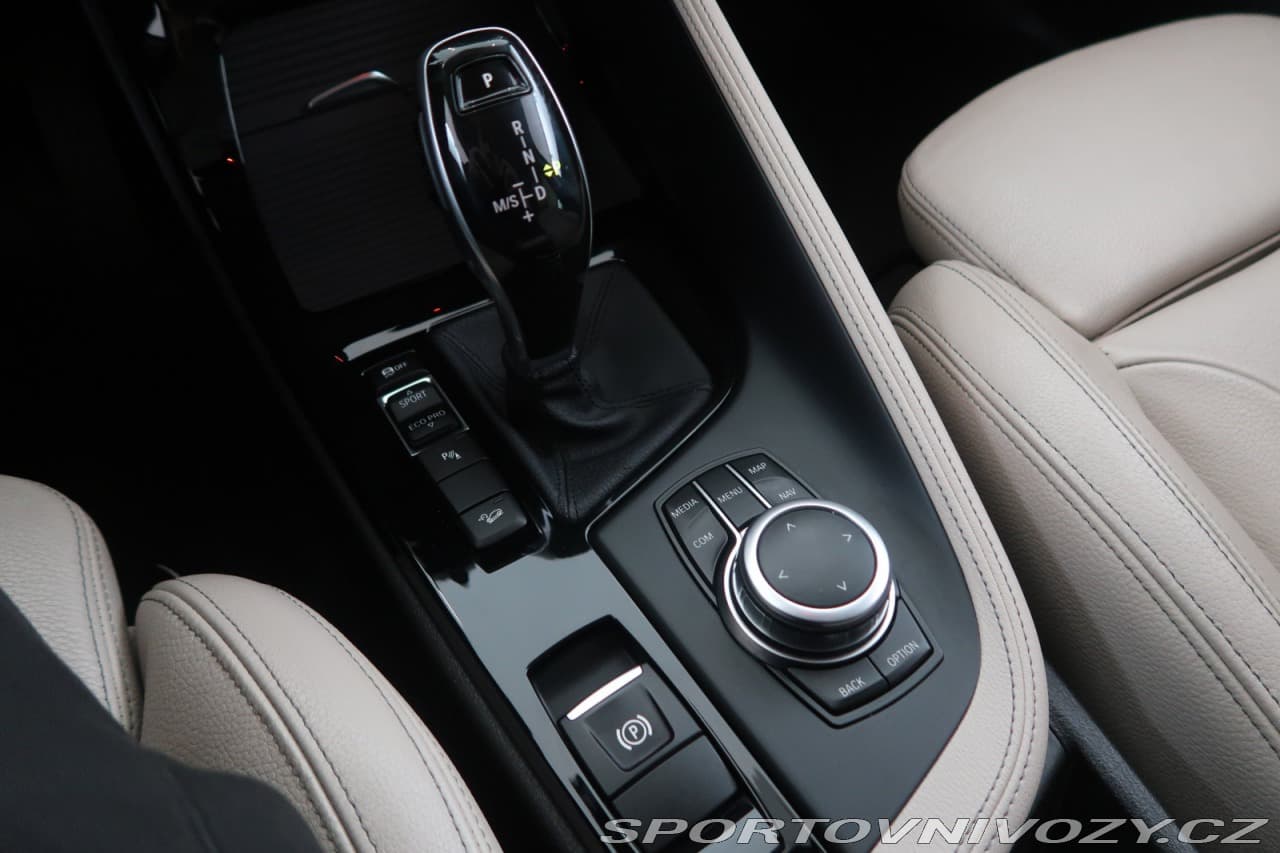 2018 BMW X1 - 13