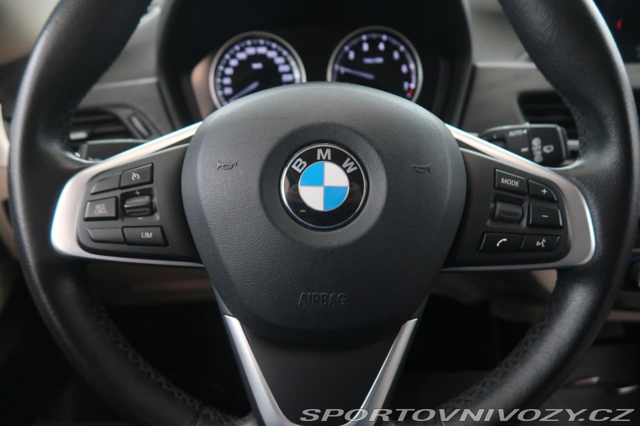 2018 BMW X1 - 16