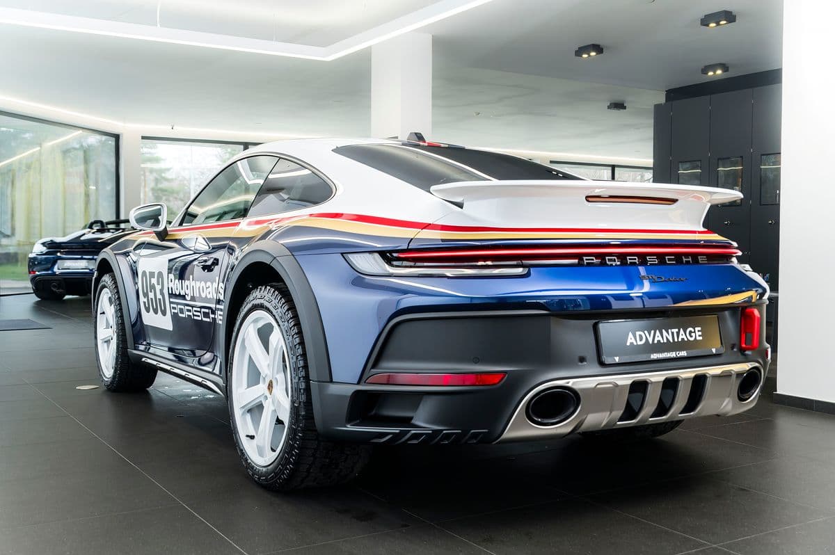 2024 Porsche 911 - 4