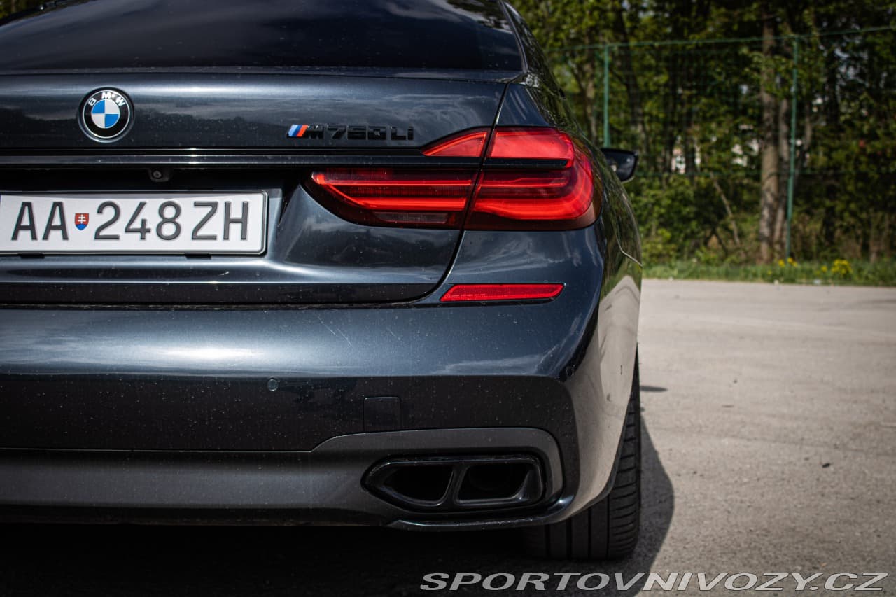 2017 BMW 7-SERIES - 8