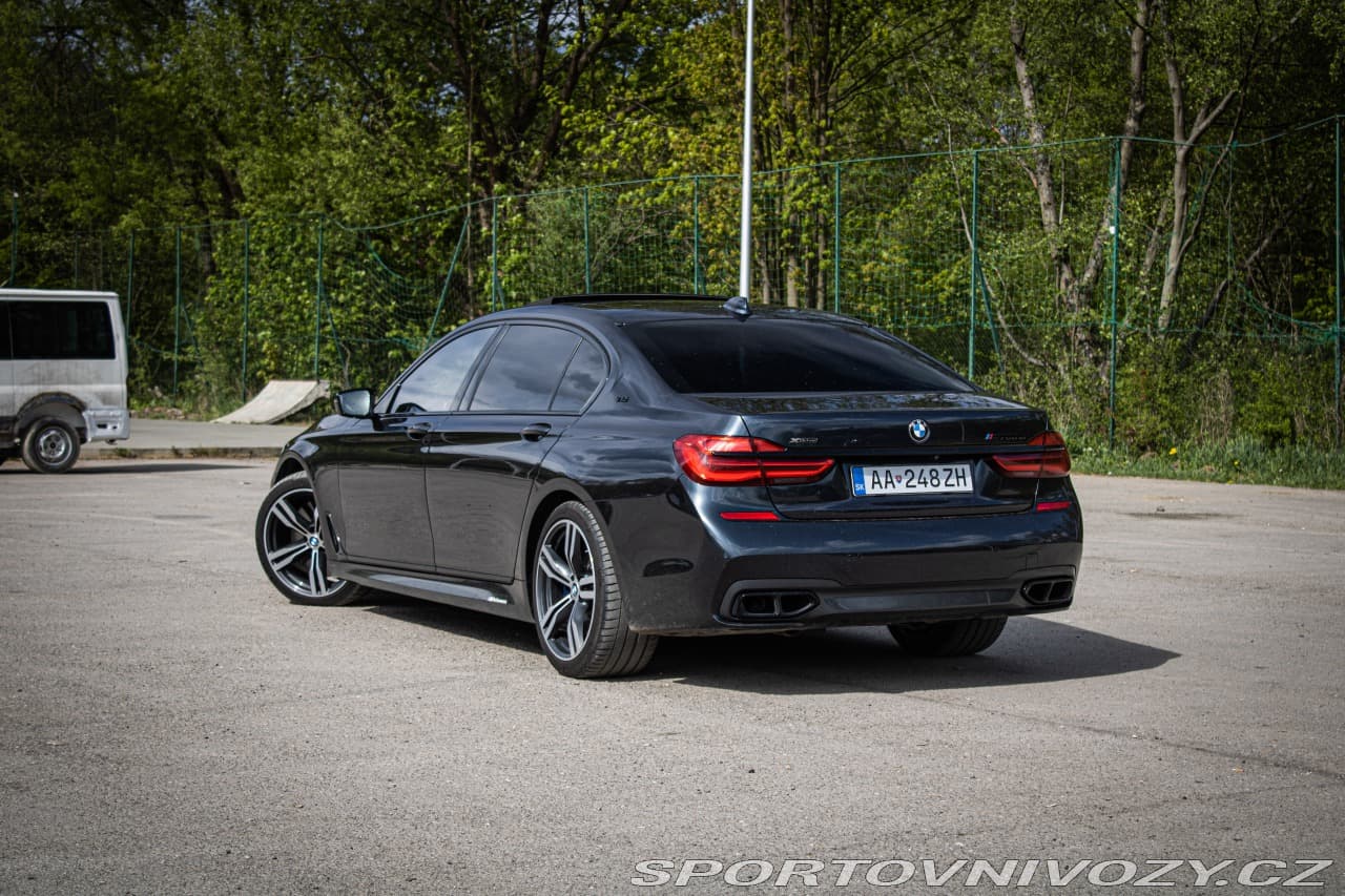 2017 BMW 7-SERIES - 9