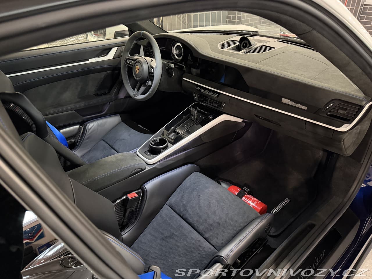 2024 Porsche 911 - 15