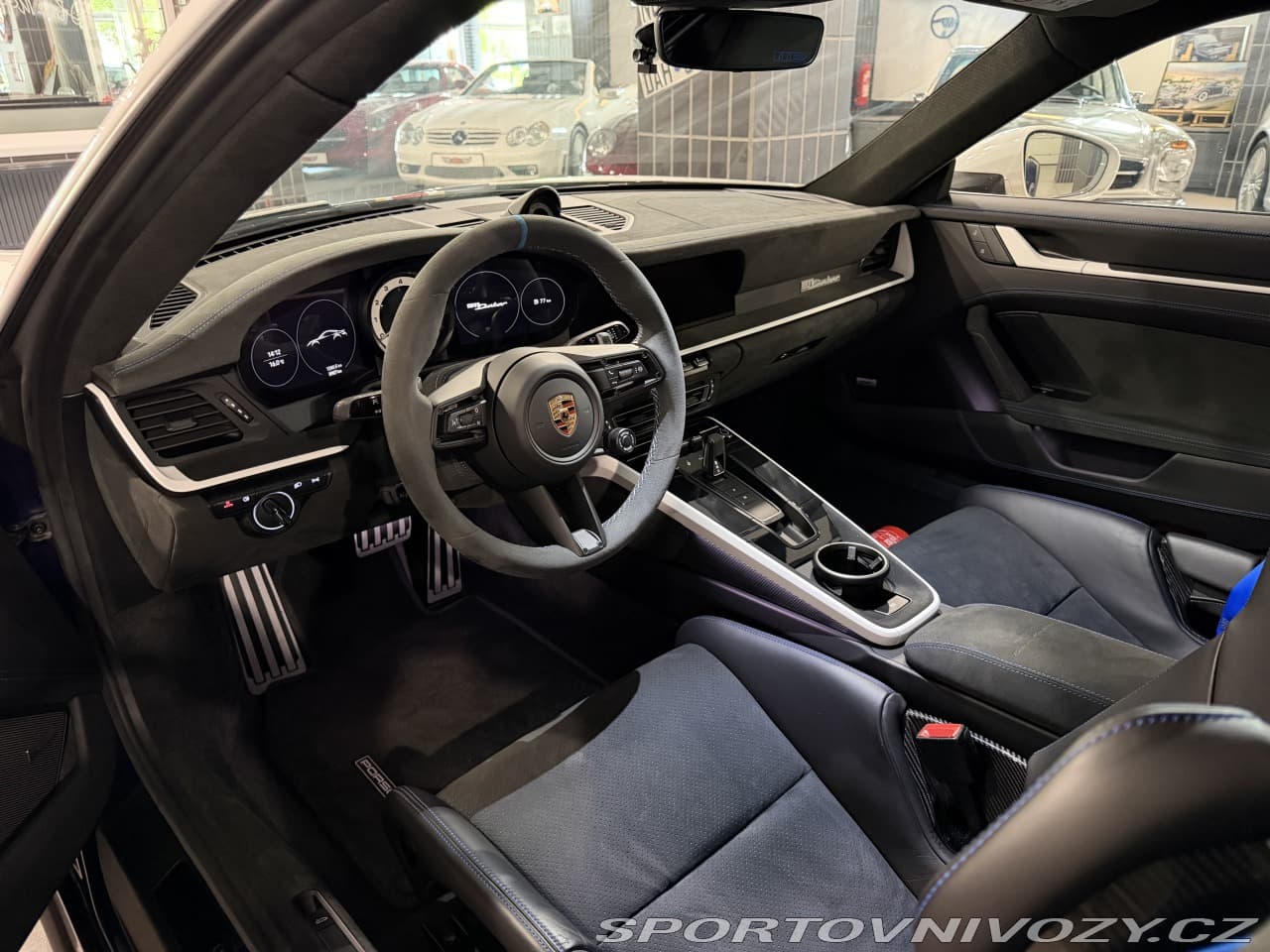 2024 Porsche 911 - 16