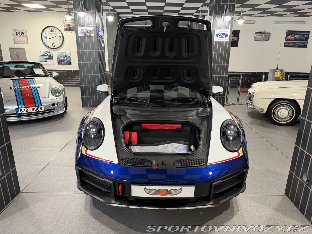 2024 Porsche 911 - 19