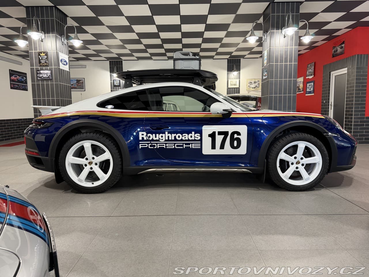 2024 Porsche 911 - 4