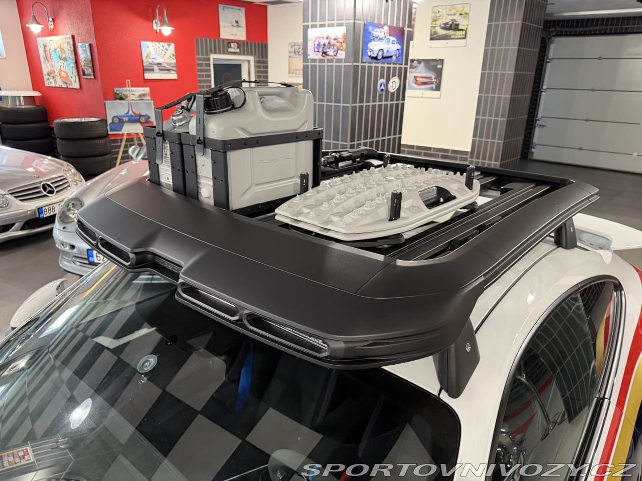2024 Porsche 911 - 8
