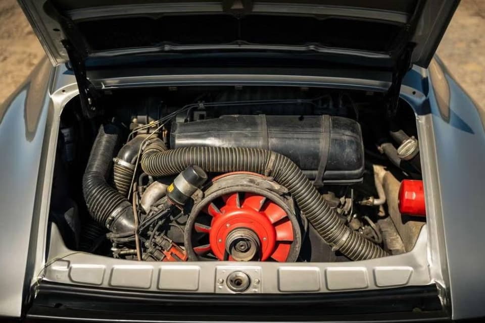 1982 Porsche 911 - 12